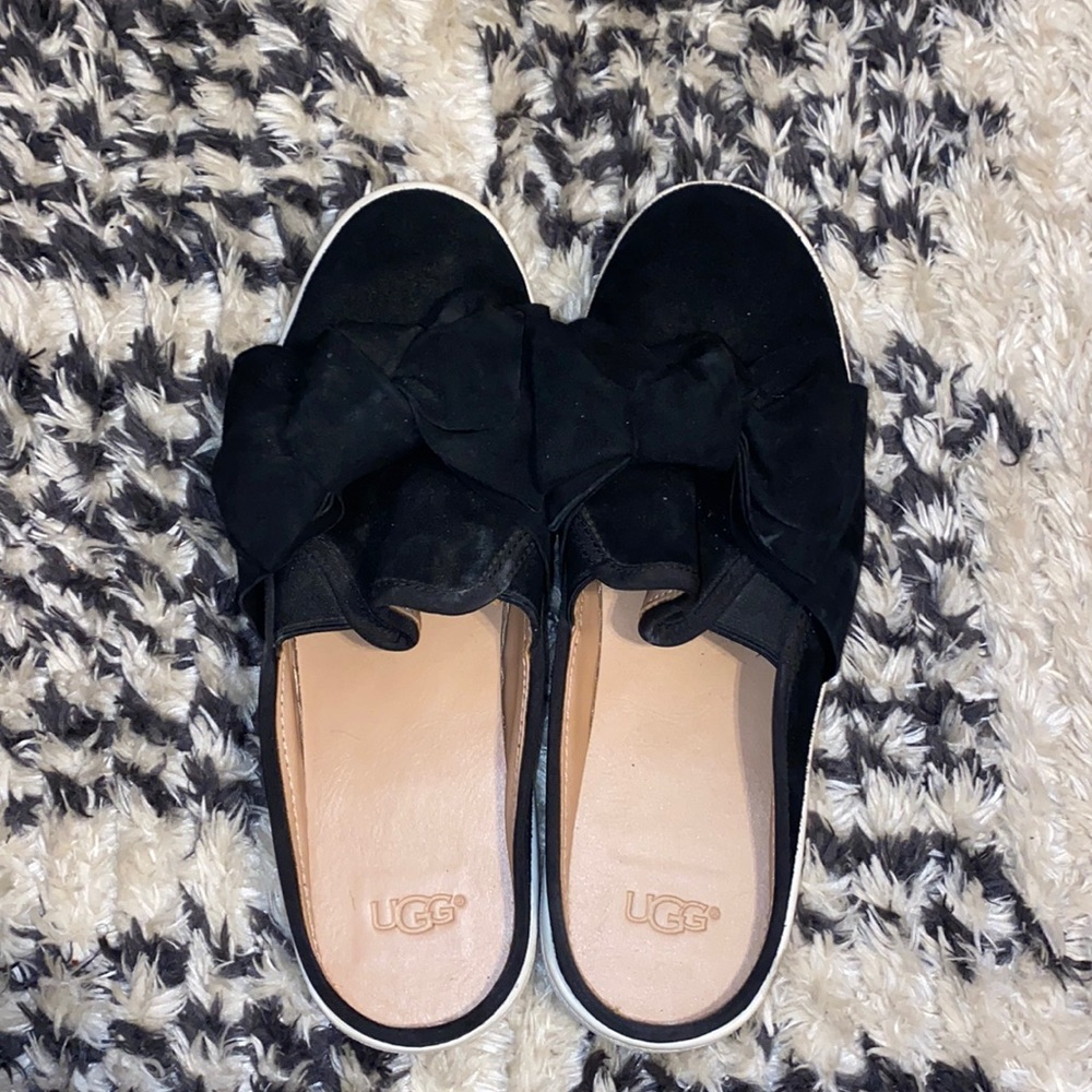 UGG Slip-On Mules Slides